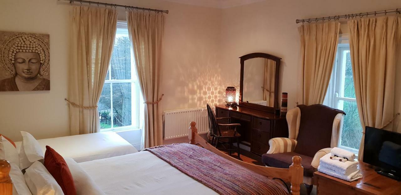 Mount Pleasant Country House Pensionat Lucan Exteriör bild